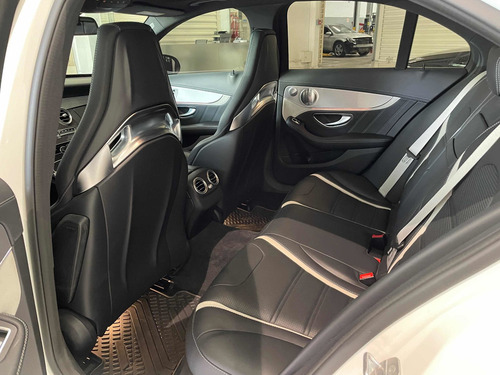 Imagen 9 de 11 de Mercedes-benz Clase C63s