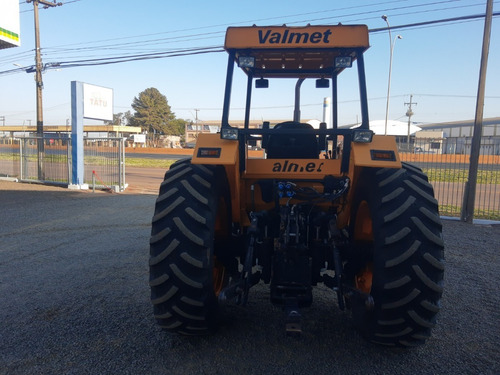 Imagem 6 de 7 de Trator Valmet 1180 4x4 .