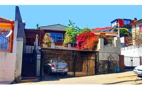 Imagen 2 de 28 de Casa Para Remodelar En Excelente Ubicación Recreo