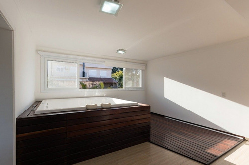 Casa Em Ipanema Com 3 Dormitórios - Lu431007