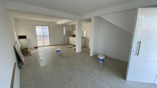 Imagen 4 de 12 de Vendo Duplex Neuquen Barrio Gastronomico