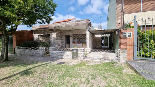 Casa Para 2 Familias En Venta En Quilmes Oeste