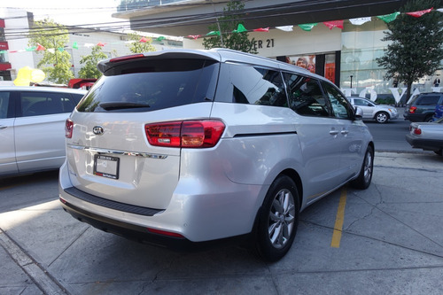Imagen 3 de 13 de Kia Sedona Ex Pack 2020
