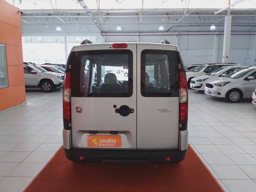 Imagem 5 de 8 de Fiat Doblò 1.8 Mpi Essence 7l 16v Flex 4p Manual