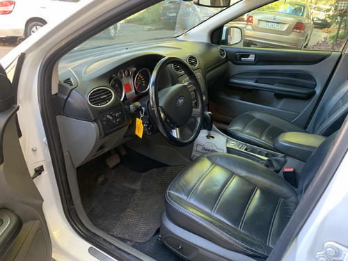 Ford Focus 2 2.0 Ghia At