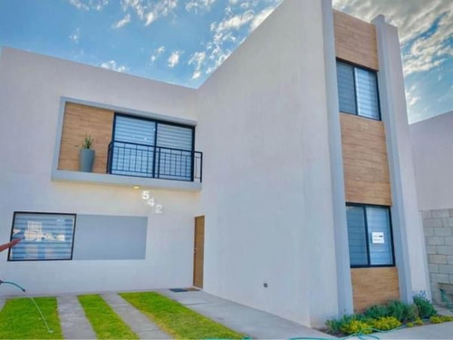Casa Sola En Venta Fracc Los Olivos