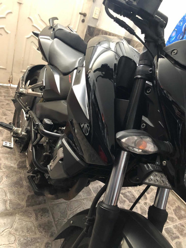 Rouser Ns 200