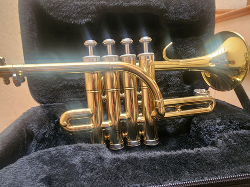 Trompeta Piccolo Silvertone Dorado (Usado)