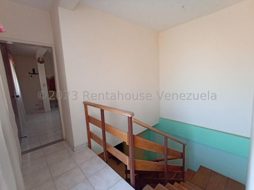 Hermosa Casa Quinta En Venta Ubicada En Urb Corinsa En Cagua Db 25-6245