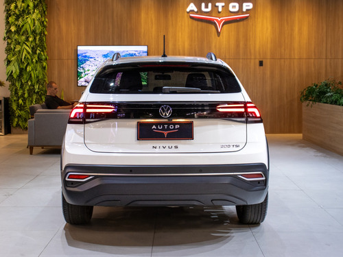 Volkswagen Nivus 1.0 200 TSI TOTAL FLEX COMFORTLINE AUTOMÁTICO