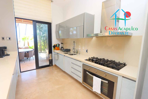 Cad Delta 4. Terraza Con Alberca Y Jardín Privados