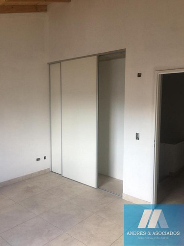 Imagen 13 de 24 de Venta Triplex, Muñiz