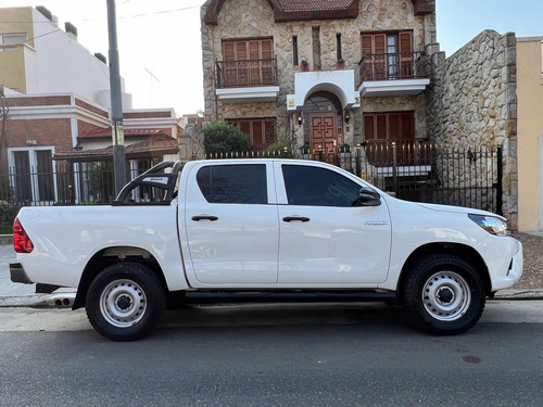 Toyota Hilux 2.4 Cd Dx 150cv 4x4
