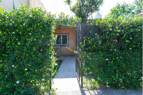 Imagen 26 de 27 de Venta Casa 4 Amb C/pileta Martin Coronado. Permuta