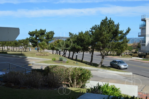 Imagen 6 de 20 de Apartamento En Goleta, En Venta, Mansa, Punta Del Este, 3 Dormitorios.
