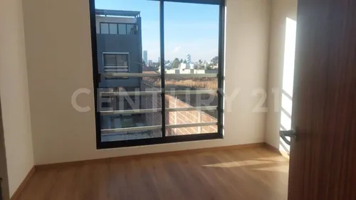 Venta De Casa, Recámara En Pb+2 Recámaras De Excelente Tamaño, Av 11 Sur, Puebla