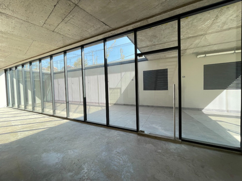 Excelente Local Comercial Para Habilitar En Nueva Costanera