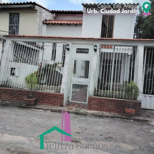 Casa En Venta En La Urb. Ciudad Jardín Cagua 