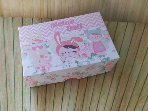 Imagem 3 de 3 de 10 Caixas P6doces Lembrança Festa Boneca Metoo Doll