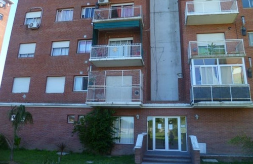 Imagen 2 de 4 de U$s45.000 Esquel 1399 Ezpeleta Departamento 3 Amb.