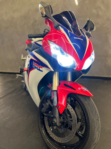 Cbr 1000rr Fireblade 2010 Abs Pneus Slick Michelin Novos