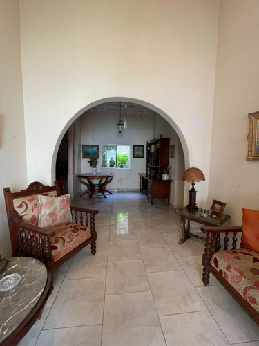 Casa En Venta Con Financiamiento Las Chimeneas