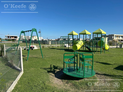 Imperdible Lote En Venta A Laguna En Barrio Villalobos - Hudson - Oportunidad.