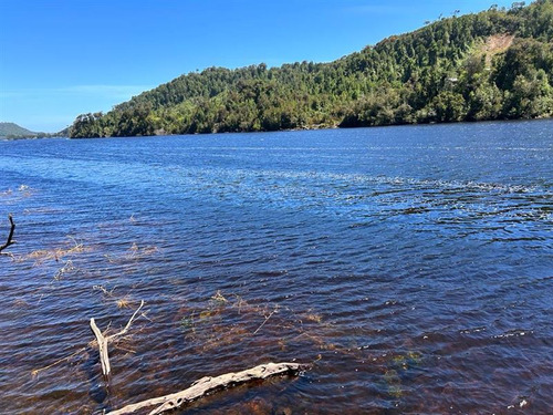 Terreno Único 10 Mil M2. Playa Propia Orilla Lago Huillinco