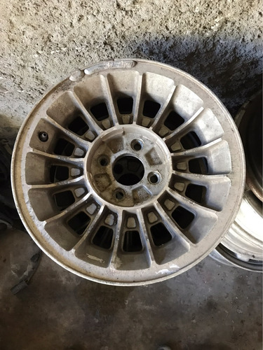 Juego De Llantas Ford Como Nuevas 15 4x108 .  Oportunidad !