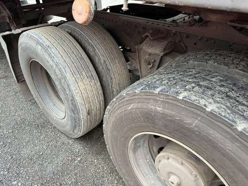 Conjunto Mercedes Benz 2544 Com Bitrem Guerra