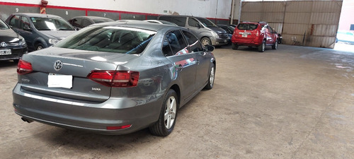 Volkswagen Vento Luxury 2.5 Tip Tronic 2016