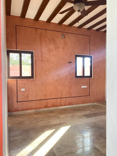 Casa En Venta En Valladolid, Privada Fincas Los Álamos, Modelo Sisal, A 12 Meses.