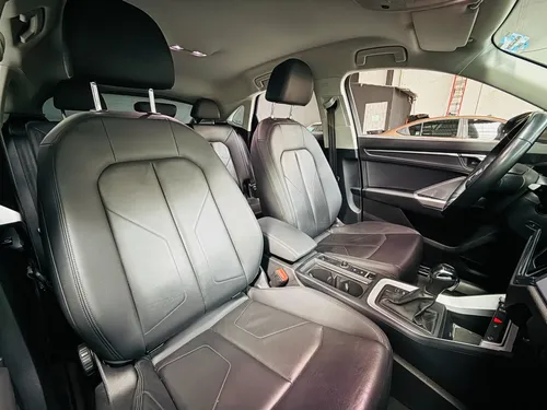 Audi Q3 Select 2022