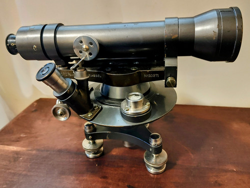 Antiguo Nivel Óptico Alemán Otto Fennel (Usado)