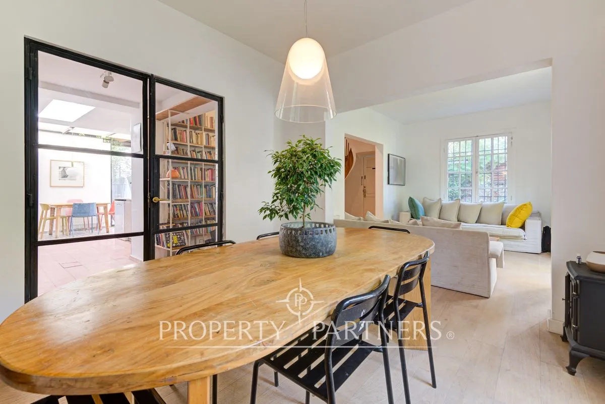 Imagen 2 de 30 de Casa Estilo Frances Villa María, Verbo Divino, 4d ...