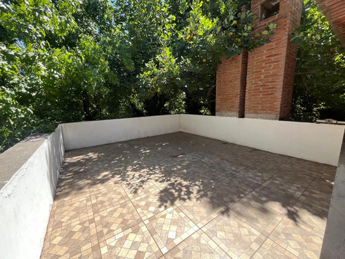 Gran Casa En Chicureo Bajo Costo De Agua