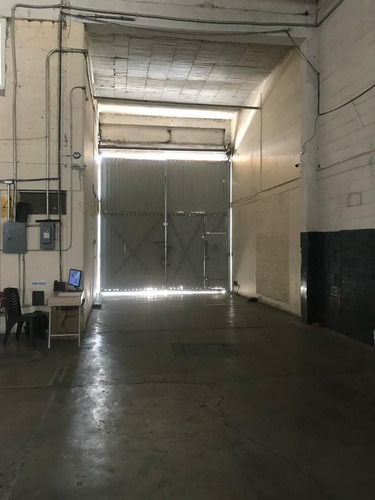 Bodega Industrial Uso De Suelo Hm3/25 Detrás Del Aicm
