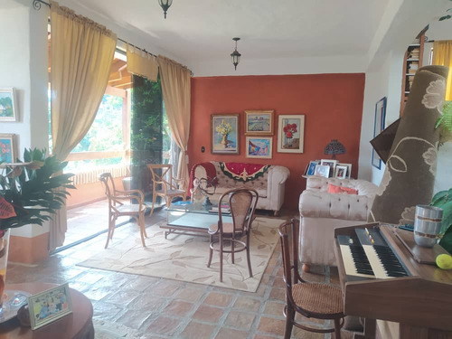 Venta De Townhouse Con Estilo Rustico Colonial Ubicado En La Union Yc