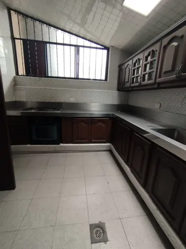 Local En Arriendo En Las Mercedes. Cod A11716