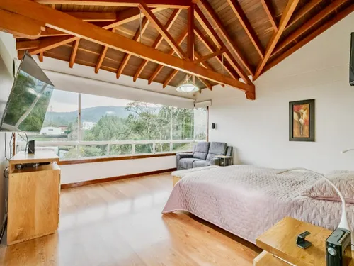 Casa En Venta En Loma Del Escobero. Cod V776118