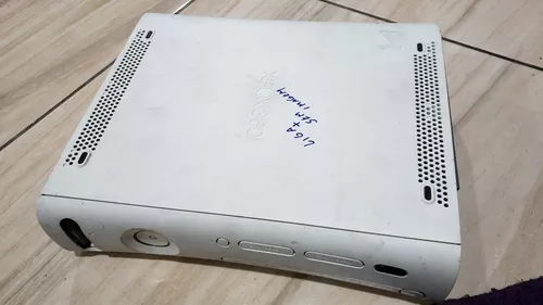 Xbox 360 Fat Branco Só O Aparelho Sem Nada Ele Liga Mas Sem Imagem. Tá Com  Defeito! K3