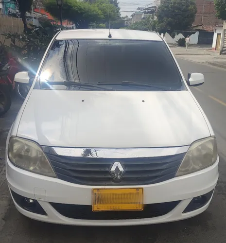 Renault Logan 2013 Dynamic