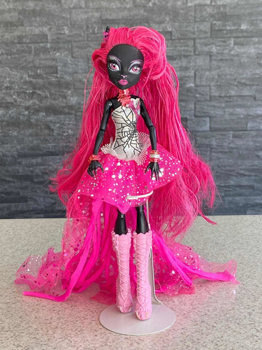 Muñeca Monster High Catty Noir Boo York