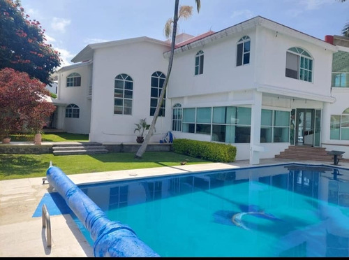 Casa En Venta En Lomas De Cocoyoc