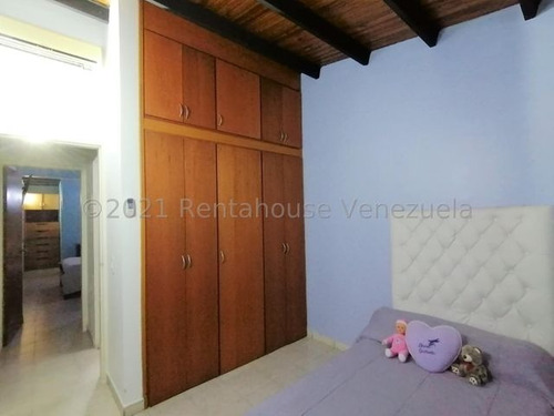 Imagen 14 de 30 de Casas En Venta En Urbanismo Privado Av. Intercomunal Cabudare Cod # 22-7152 Lida Y Moderna. Pide Tu Cita 412-1498654 Katty Vasquez Rentahouse Precio Negociable Y De Oportunidad! No Esperes Llama Ahora