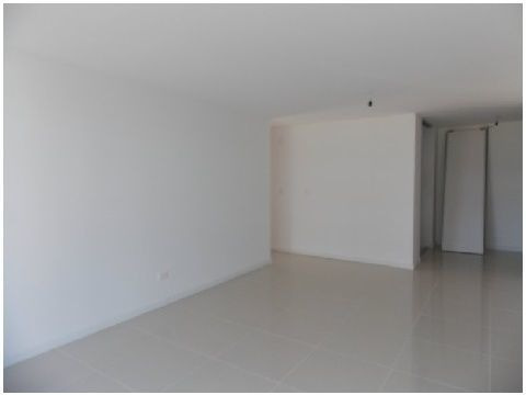 Venta De Apartamento 2 Dormitorios En Playa Brava