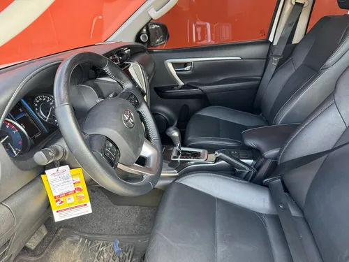 Toyota Fortuner Srv 2023 Único Dueño Como Nueva