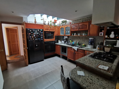 Imagen 5 de 20 de Casa En Venta En Coyoacán,4 Recamaras,3 Baños,3 Estacionamientos