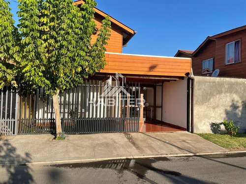 Casa En Venta De 2 Dorm. En Curicó