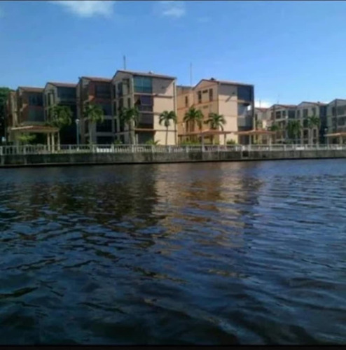 Imagen 1 de 18 de Apartamento En Venta Urb Náutica Río Chico